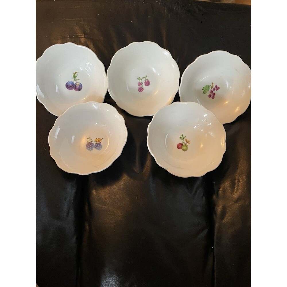BIA Cordon Bleu White Scalloped Fruit Bowls Set of 5 Porcelain Made in China